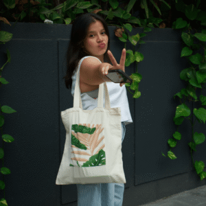 Marie Tote Bag, un bolso de tela para el día a día. La cartera perfecta para tus salidas.